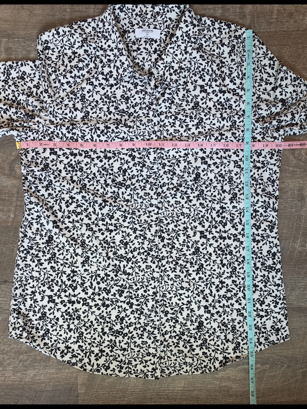 UNTUCKit Nora Button-Down Women's 10 White w/ Black Floral Leaf Print Stretchy - Picture 9 of 12